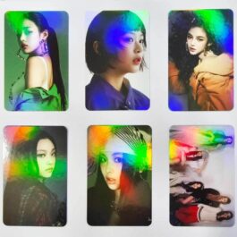 Karta holograficzna NewJeans – How Sweet (aladin POB)