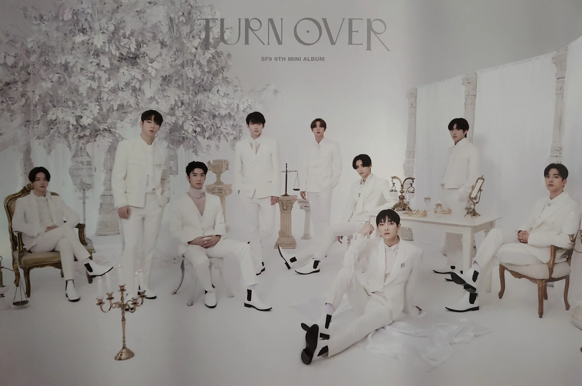 Plakat SF9 - Turn Over - obrazek 2
